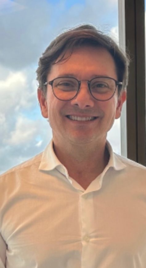 Dr. Carlos Renato Montenegro